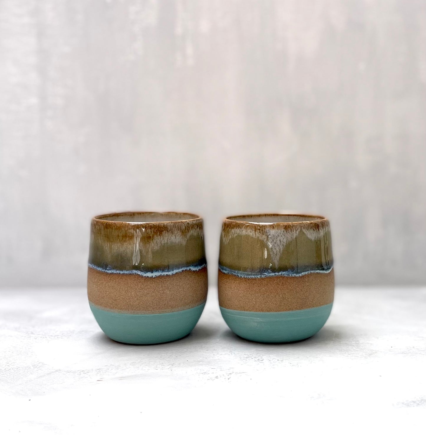 Vasos Turquesa Beach Waves