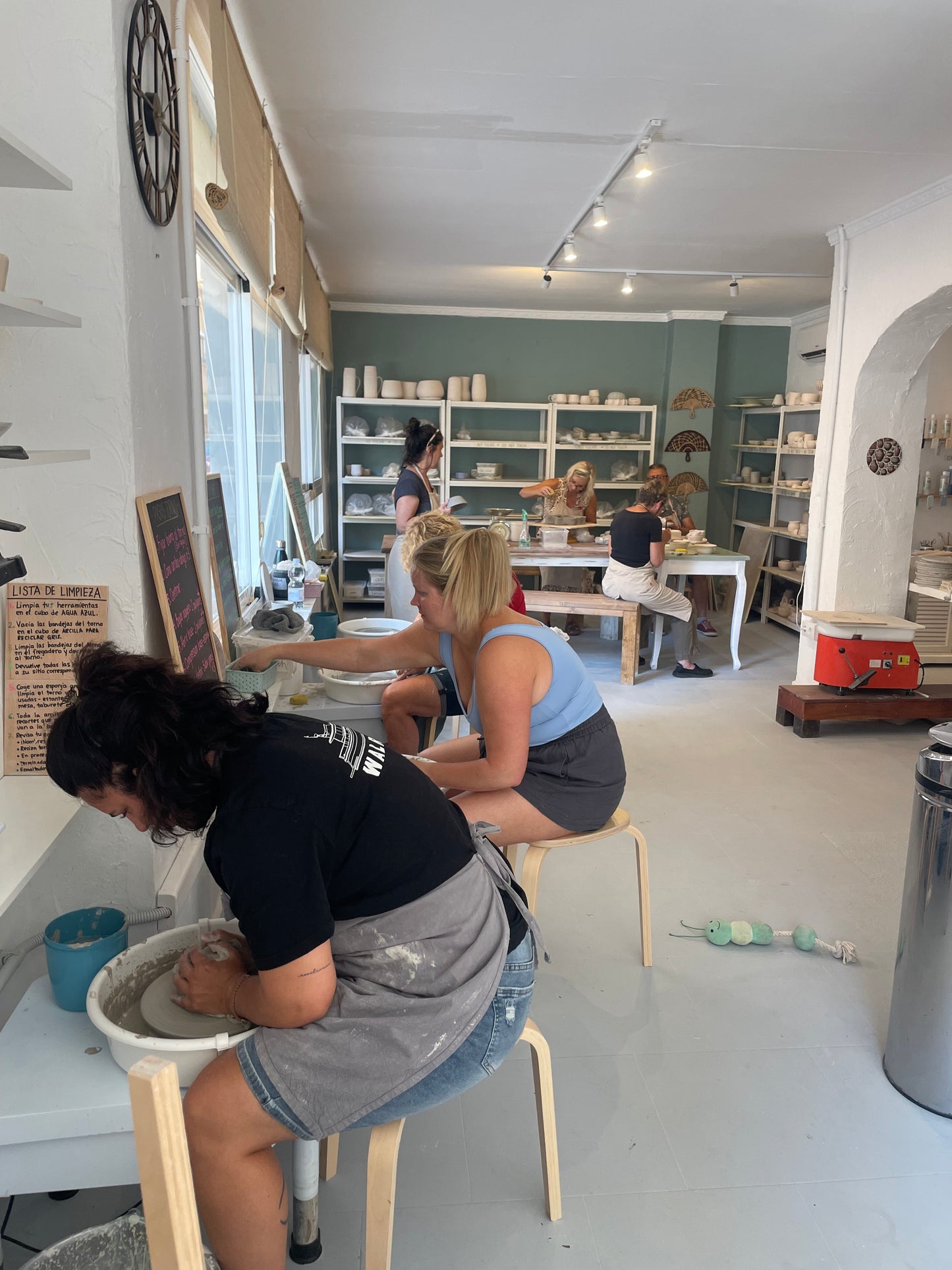 CLASES DE CERÁMICA CON TORNO - Bonos Mensuales