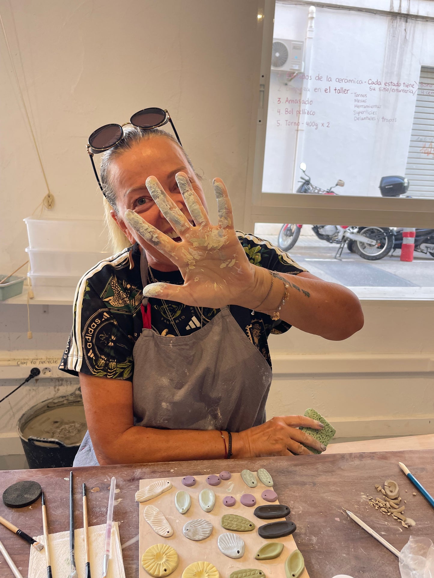 CLASES DE CERÁMICA CON TORNO - Bonos Mensuales