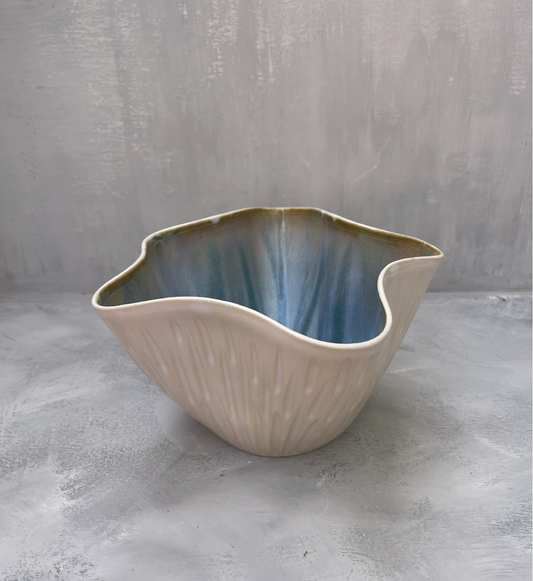 Decorative Wobble bowl